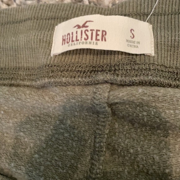 Hollister Textured Knee Joggers - Picture 3 of 3